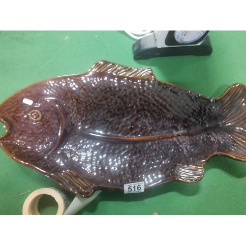 516 - A quantity of collectable including a large treacle glazed fish shaped platter, pressed glass vases,... 