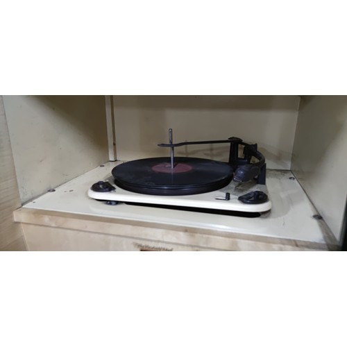 292 - A His Masters Voice (HMV) radiogram. Pull push amplifier, stereo unit, long wave, medium wave, VHF F... 