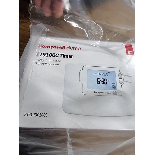 7 - 4x new and sealed boxed Honeywell Home 7 Day 1 channel timers model ST9100C. RRP of £65.00 each.