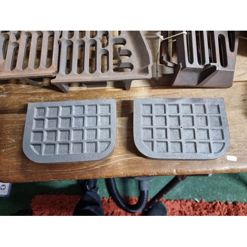 14 - Large quantity of fire grates, set of unused foot plates, 6x fire bricks etc