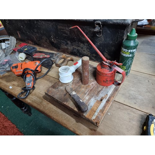 19 - Very large metal tool / storage box containing a comprehensive suite of tools inc saws, hammers, oil... 