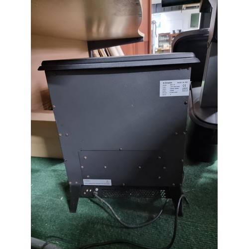 25 - Dimplex electric log affect heater, 1800w-2000w model BFD20 in very clean condition. Tested working.... 