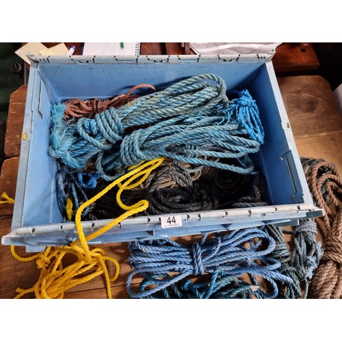 44 - Large plastic box containing a large quantity of various vintage rope