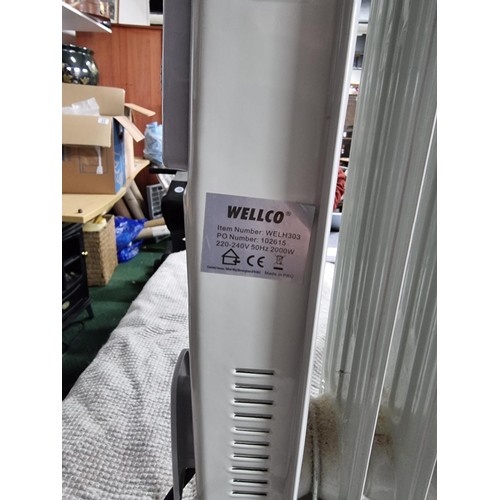 52 - 2x electric oil filled radiators. Daewoo 1500w and the other by Wellco 2000w