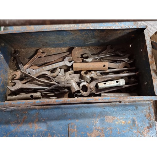 67 - Large wooden carpenters tool box full of carpenters tools inc some good quality vintage hand saws, w... 