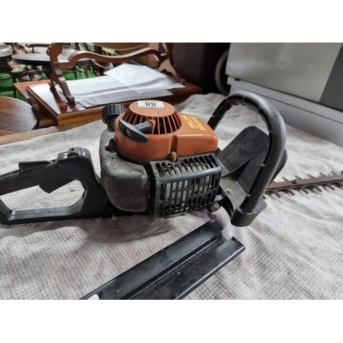 88 - Vintage petrol hedge trimmer by Wolf Tools in good condition