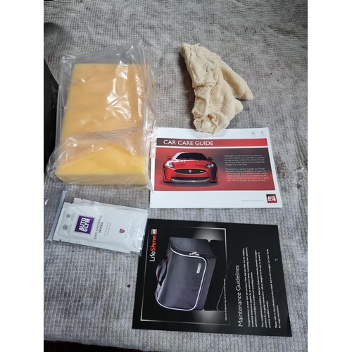 99 - Cased Life Shine car polish kit by Auto Gleam appears to be complete