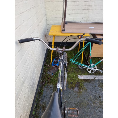 106 - Vintage Raleigh Bomber bicycle with bull horn style handle bars with 3x gears, tyres are pumped up a... 