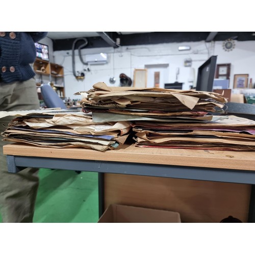 252 - Large quantity of approx 70x vintage 78 records