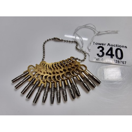 340 - Bundle of 14x vintage pocket watch keys, each one is a different size.