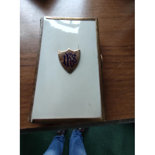 137 - A quantity of collectables including a bone cased common prayer book a coat of arms from Macgregor, ... 