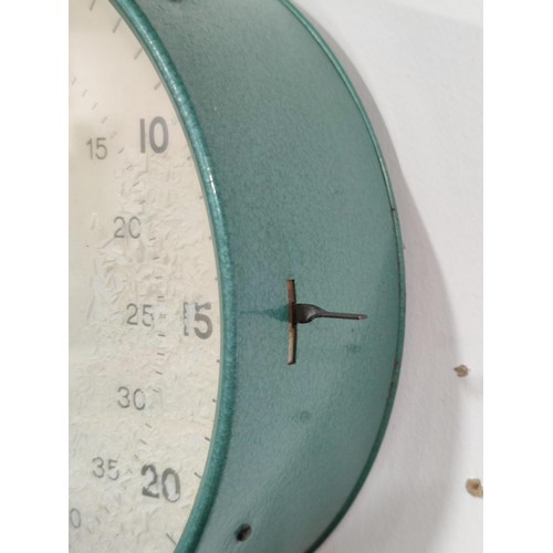 156 - An antique Junghans timer clock from the 1960's for dark rooms, in full working order. Diameter 21cm... 