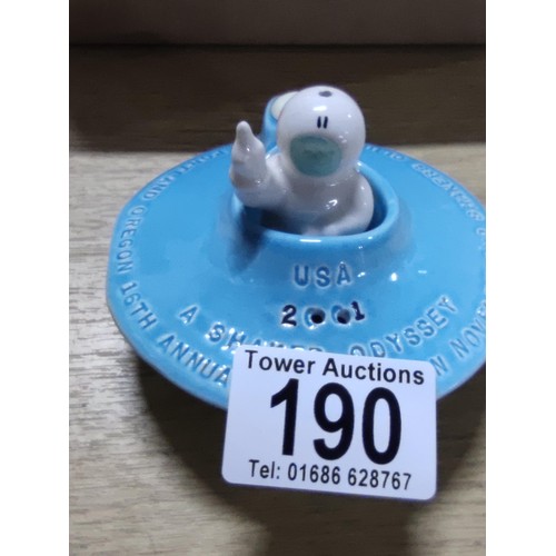 190 - A rare shaker Odyssey UFO salt and pepper shaker from the Portland Annual Convention novelty Salt an... 