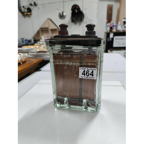 Lot 464       