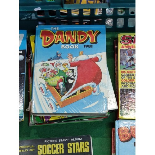 324 - A large quantity of collatable annuals including Dandy, Buster, Roy of the Rover etc, along with a q... 