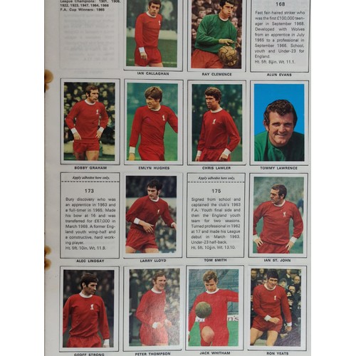 324 - A large quantity of collatable annuals including Dandy, Buster, Roy of the Rover etc, along with a q... 