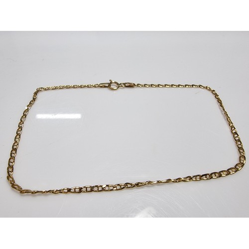 415 - A hallmarked 9ct yellow gold bracelet in excellent clean condition, boxed.
Length 9