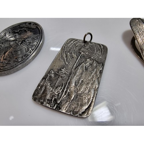 347 - A quantity of collectable jewellery including an unusually pewter pendant most likely Danish, along ... 