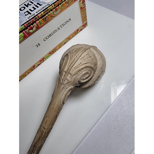 434 - A rare large clay pipe commemorating the great exhibition Crystal Palace 1851 with a scene of Crysta... 