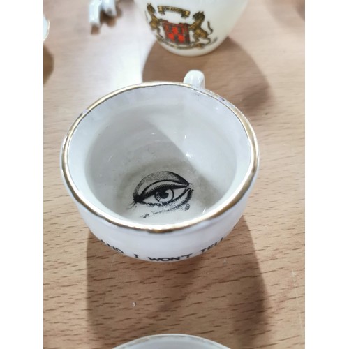 256 - Large quantity of approx.. 40x pieces of vintage crested ware China inc many cups and saucers with v... 