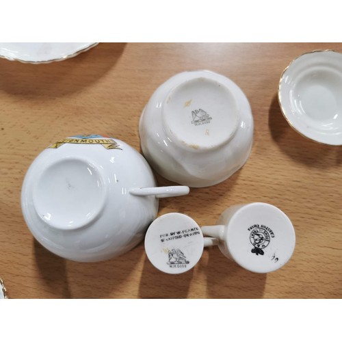 256 - Large quantity of approx.. 40x pieces of vintage crested ware China inc many cups and saucers with v... 