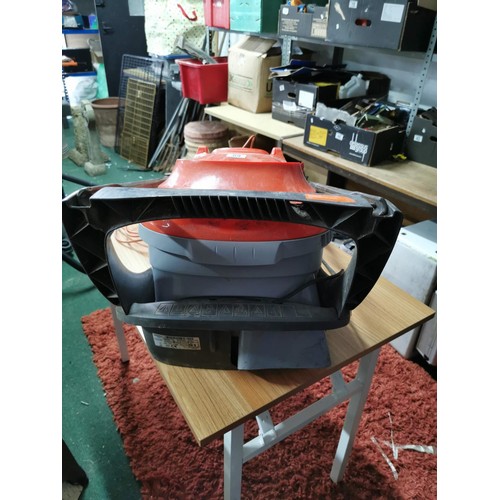 68 - Electric Flymo easyglide 300 hover mower in full working order handle folds down for ease of storage