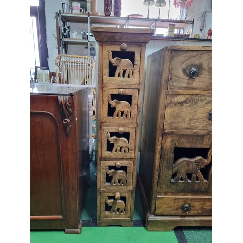 461 - Good quality solid Indian rosewood 5 drawer narrow chest with a carved elephant design to each drawe... 