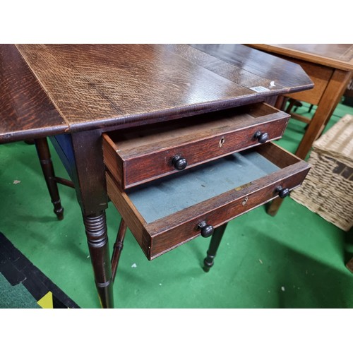 471 - Fine quality antique Georgian Pembroke table with drop leaves standing on turned legs with X stretch... 