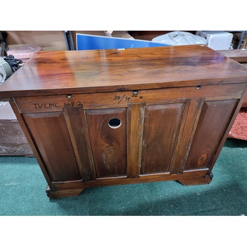 478 - Fine quality solid Brazilian rosewood TV cabinet of solid construction with two panelled drawers to ... 