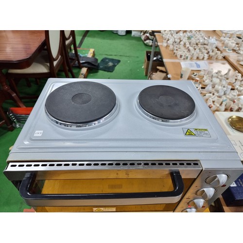 490 - Morphy Richards mini convection oven with double hob in very clean condition inc hobs looks to have ... 