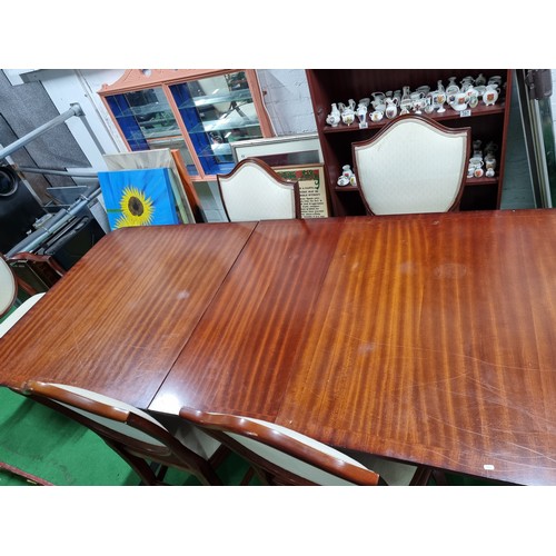 492 - Beresford & Hicks extending mahogany dining table with a set of four plus 2 carver chairs matching w... 