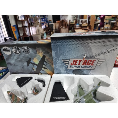 175 - 2 x boxed as new diecast aeroplanes with display stands by atlas edition for Vickers Wellington, RF/... 