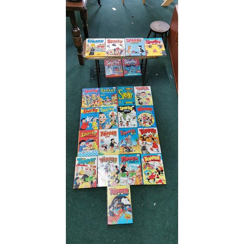 154 - Quantity of 23x vintage Annuals of The Sparky Book and The Topper Book, mostly from the 1970s