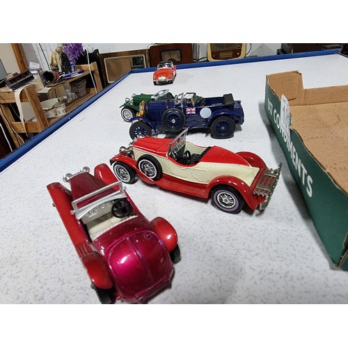 181 - A quantity of 5 x vintage diecast vehicles 4 by matchbox mostly from the 70's along with a vintage c... 