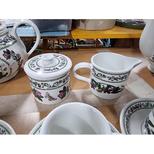 195 - A 28 piece Port Meirion variations pattern coffee and tea set to include coffee pot, teapot, sugar b... 