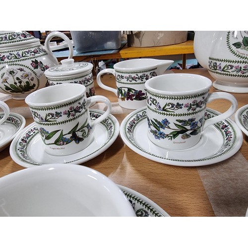 195 - A 28 piece Port Meirion variations pattern coffee and tea set to include coffee pot, teapot, sugar b... 