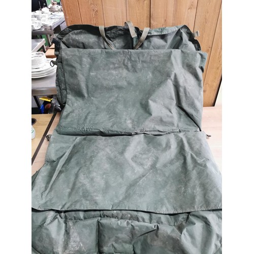 3 - Padded fisherman's carp landing mat with waterproof sheet, length of 128cm long