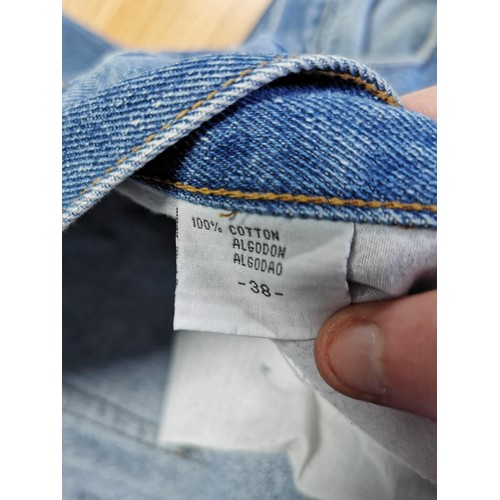 96 - 5x pairs of as new mens jeans 38w Regular inc Westrock, Bloggs, etc along with a Thomas the Tank sin... 