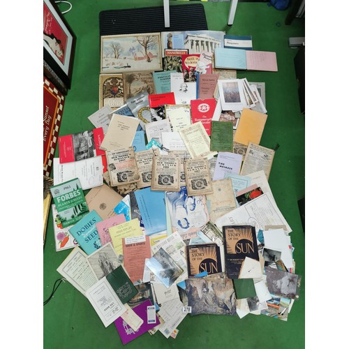 278 - Large quantity of ephemra inc mostly of vintage and antique pamplets and booklets inc almanacks, pho... 