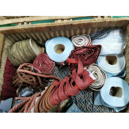 409 - Large quantity of 6x wicker hampers / baskets containing various sewing, embroidery, tapestry and kn... 