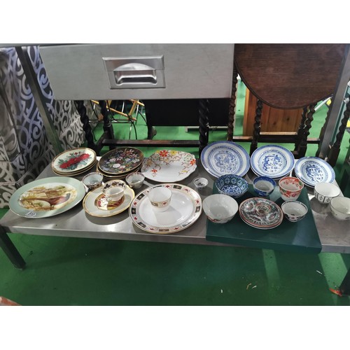 510 - Large collection of ceramics inc a quantity of oriental ware inc blue and white oriental platters, R... 