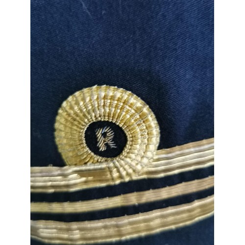 131 - Vintage Royal Navy Lieutenant-Commander uniform by Paisleys inc jacket complete with original navy b... 