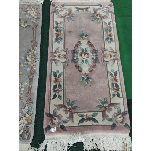 150 - 2 well made thick traditional floral designed rugs / runners, 100% wool pile. Length of 138cm, width... 