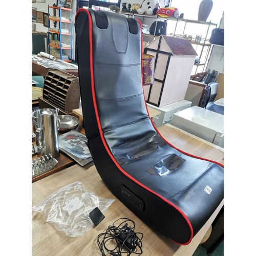 3 - Floor gaming chair working, seat pad material needs attention, complete with power cables