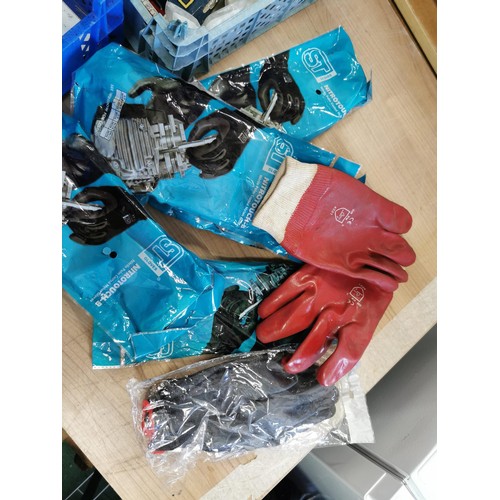 21 - Large quantity of 5x crates containing 5x heavy duty twine, strimmer wire large quantity of gloves, ... 