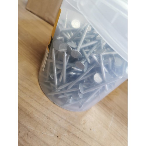 37 - 3x plastic tubs of galvanized 50 x 3mm extra large head clout nails along with 4x tubs of 20 x 3mm c... 