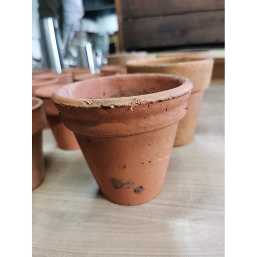 76 - 23 terracotta plant pots all in good order