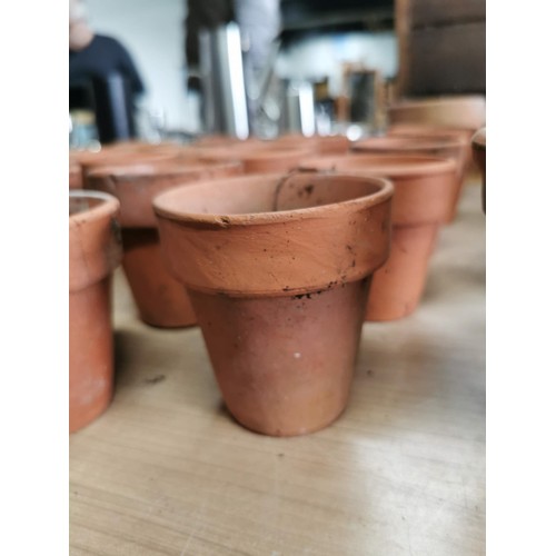 76 - 23 terracotta plant pots all in good order