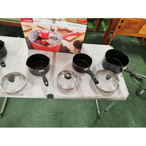 121 - 4x piece no stick saucepan set, including lids inc cream saucepan, steam saucepan etc