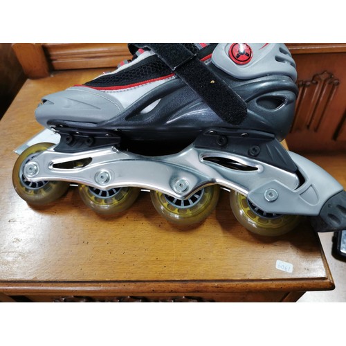 124 - Pair of in line Power Arch extreme sports LA roller boots size 40/41 in good order